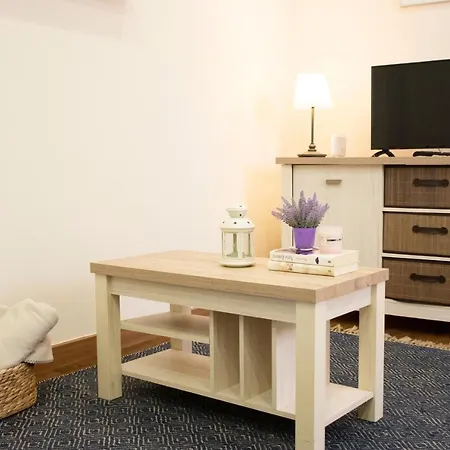 Cool La Compania Apartment *